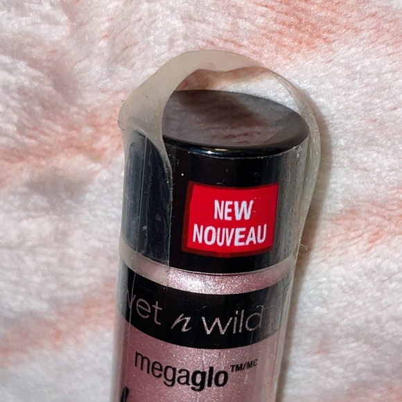 Wet n Wild MegaGlo Hello Halo Highlighter - Picture 4 of 5